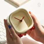 Horloge simple pour un bureau moderne et fonctionnel