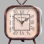 Accessoire de bureau : Horloge Rétro pour une ambiance classique