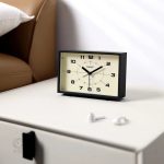 Horloge vintage pour une décoration de bureau raffinée