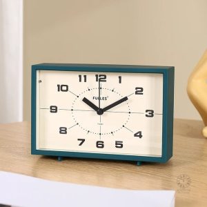 Horloge de style ancien pour une ambiance nostalgique