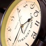 Horloge de gare au design vintage pour intérieur