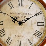 Horloge de table vintage avec mécanisme traditionnel