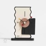 Horloge moderne pour espace de travail