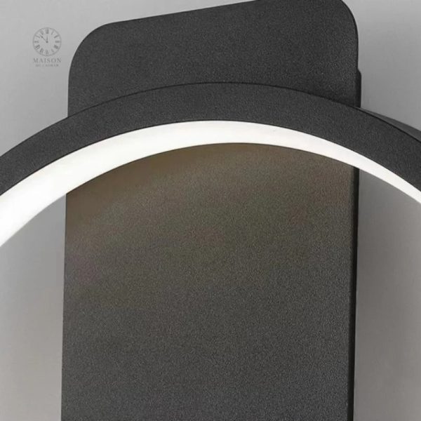 Horloge LED murale au design minimaliste