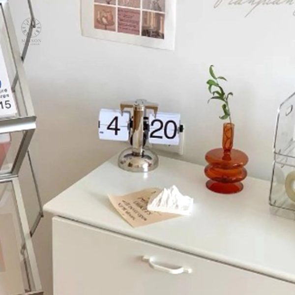 Accessoire pratique : Horloge à Poser numérique