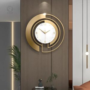 Horloge dorée moderne avec un style unique et raffiné