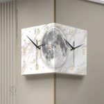 Horloge murale double face inspirée par la lune