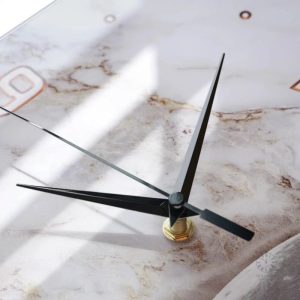 Horloge double face avec motif lunaire unique