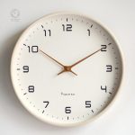Horloge Bois avec finition artisanale unique