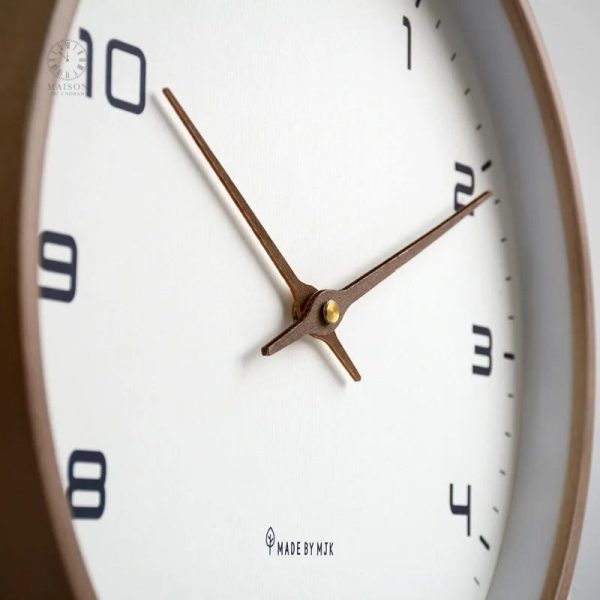 Horloge en Bois, un choix durable et esthétique