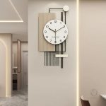 Horloge en bois design moderne