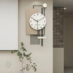 Horloge murale en bois naturel