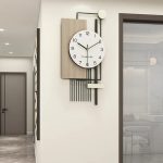 Horloge en bois minimaliste stylée