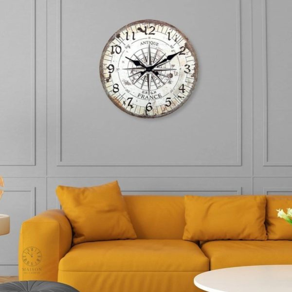 Horloge en Bois avec finition rétro