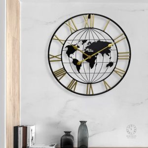 Horloge murale chic avec chiffres romains