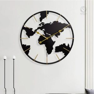Horloge murale en fer forgé style vintage
