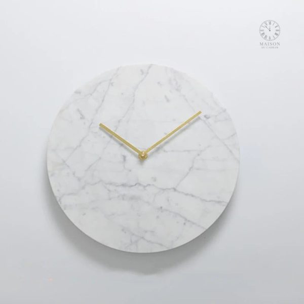 Horloge en marbre blanc, design élégant et moderne