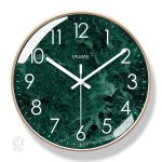 Horloge en marbre noir, un incontournable du style contemporain