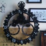 Horloge design avec mécanisme d'engrenage