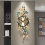 Horloge murale en fer forgé élégante et moderne