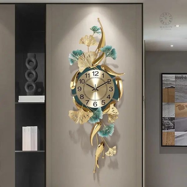 Horloge murale en fer forgé élégante et moderne