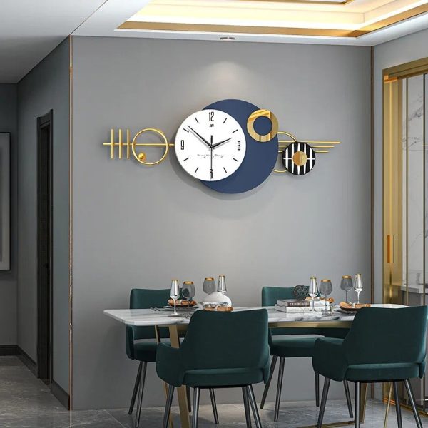 Grande horloge murale élégante et moderne