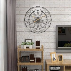 Horloge industrielle au design moderne et épuré