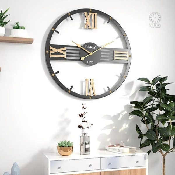 Horloge murale rétro avec finition en bois