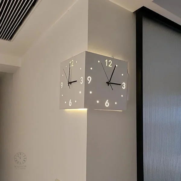 horloge-lumineuse-1-1 Horloge lumineuse double face moderne et élégante