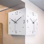 Horloge double face avec affichage lumineux clair