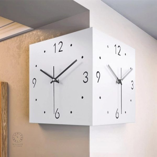 Horloge double face avec affichage lumineux clair