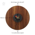 Horloge murale en bois avec lumière intégrée