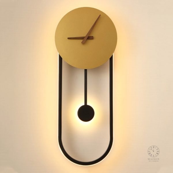 Horloge murale stylisée pour décoration intérieure