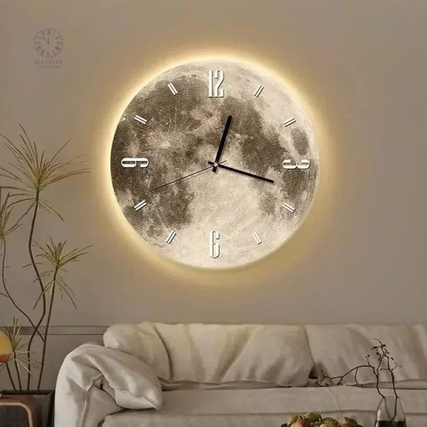 Horloge décorative au design inspiré de la lune