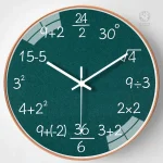 Horloge de bureau au style intellectuel et créatif