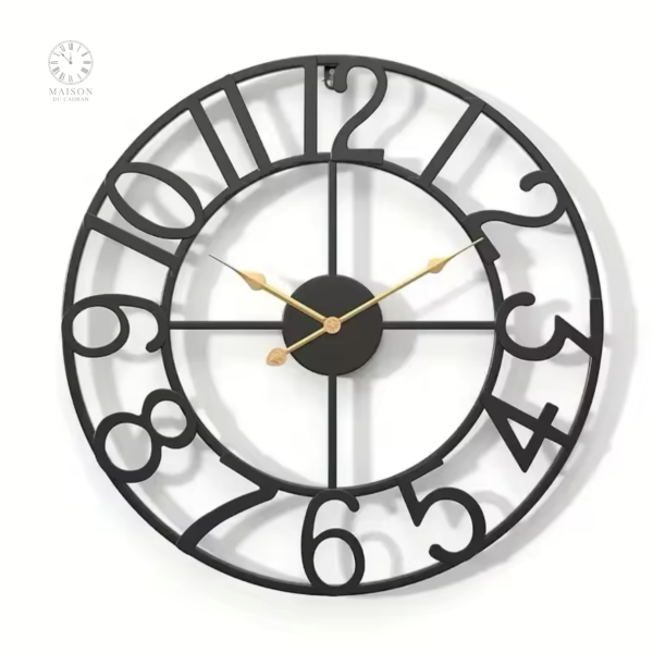 Horloge en métal avec style contemporain