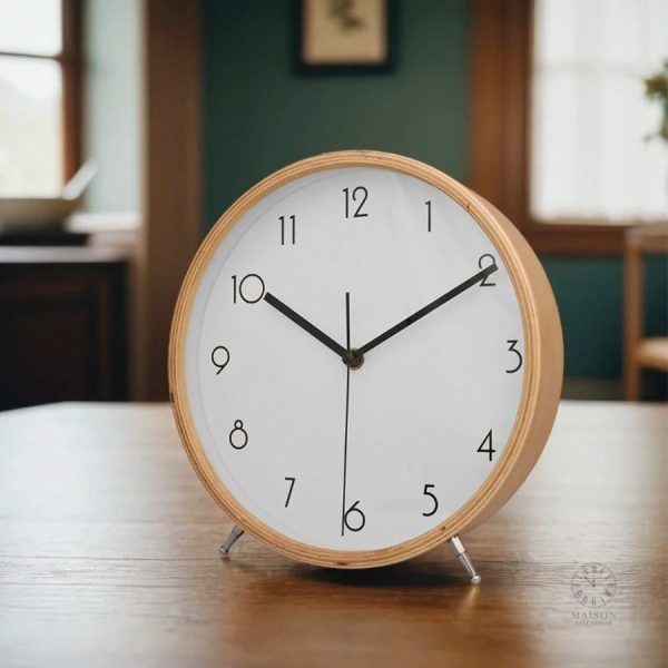 Horloge à poser au style épuré, idéale pour la déco intérieure