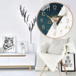 Horloge moderne pour salon au design élégant