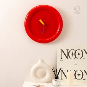 Horloge Murale Décorative avec style épuré