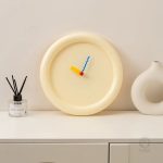 Horloge Murale au look design et élégant