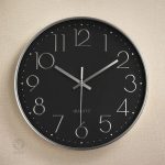 Horloge de bureau classique avec mécanisme à quartz
