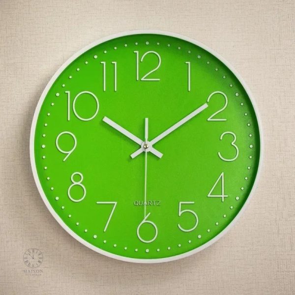 Horloge de bureau élégante pour un espace de travail