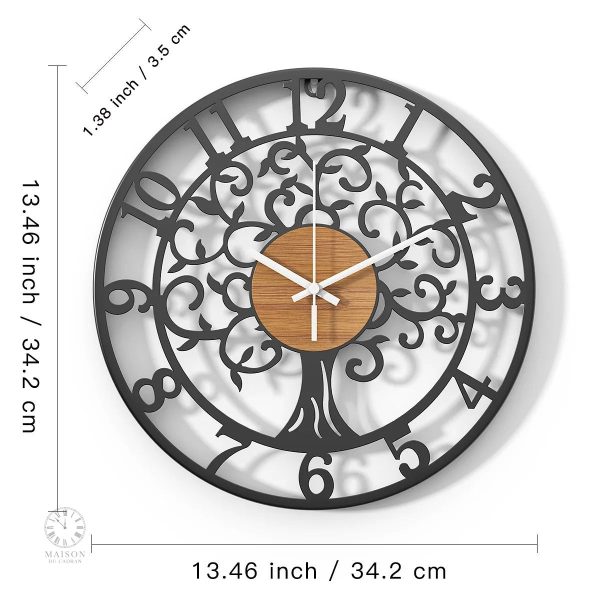 Horloge décorative arborant un arbre stylisé