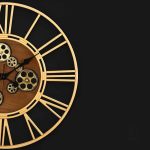 Horloge murale esthétique avec engrenages