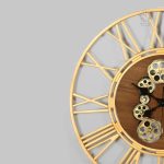 Horloge murale unique avec mécanisme tournant