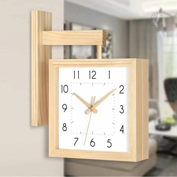 Horloge en bois avec finition soignée