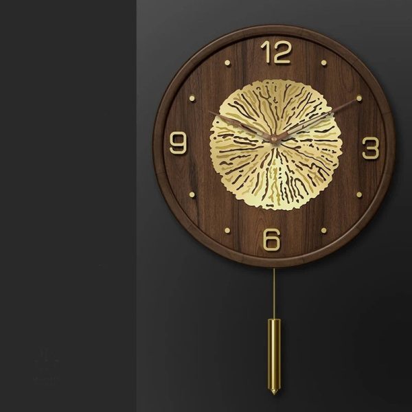 Horloge moderne en bois, alliage parfait avec le métal