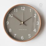 Design scandinave pour horloge murale en bois