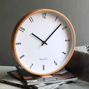 Horloge décorative en bois inspirée du Japon