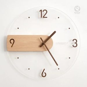 Horloge murale en bois au design minimaliste